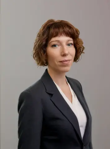 Lura-Turner-ptofile Lura Turner